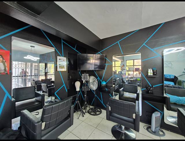 50M² OFFICE TO LET IN MELVILLE
